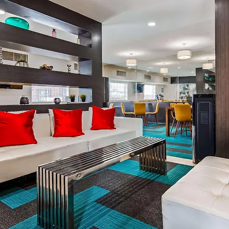 Baymont By Wyndham Houston/Westchase Hotel
